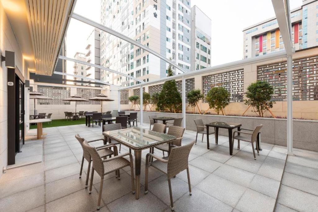 Hound Hotel Yeonsan Пусан Экстерьер фото