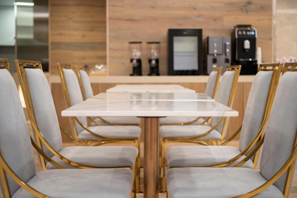 Hound Hotel Yeonsan Пусан Экстерьер фото