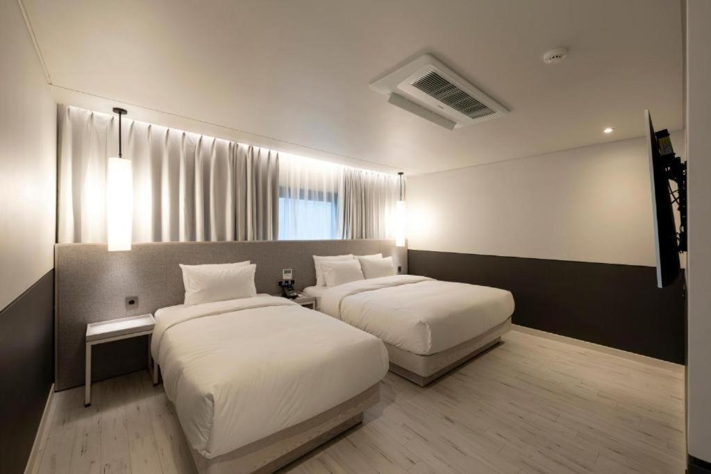 Hound Hotel Yeonsan Пусан Экстерьер фото