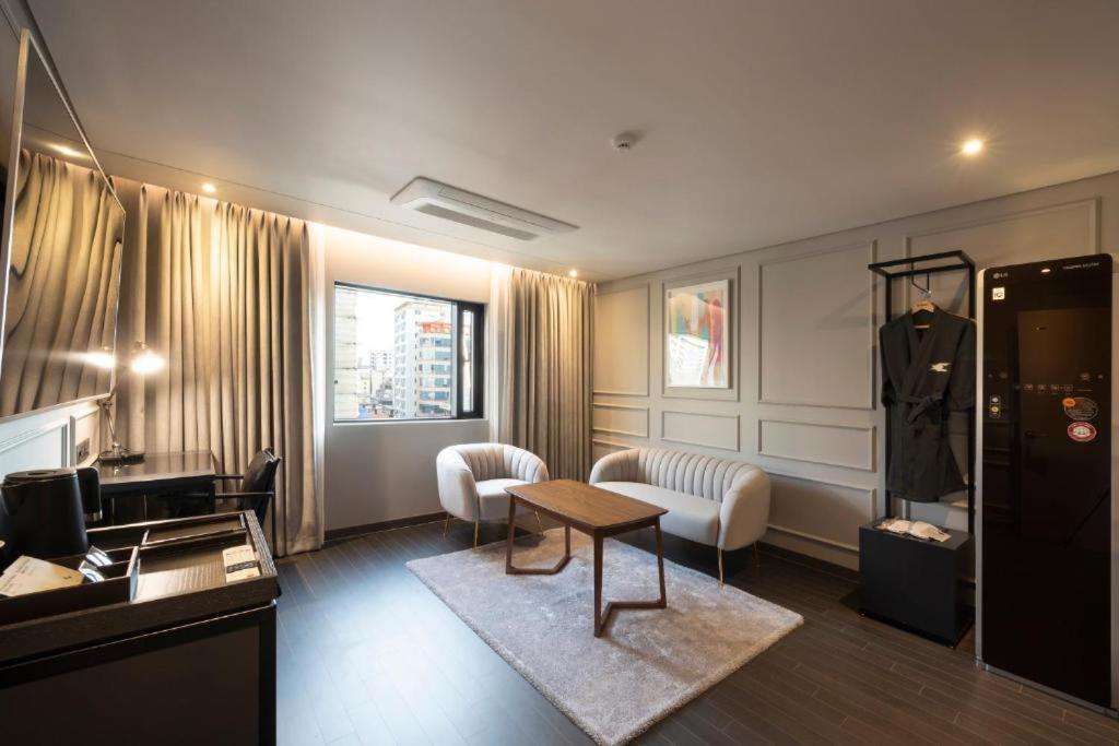 Hound Hotel Yeonsan Пусан Экстерьер фото