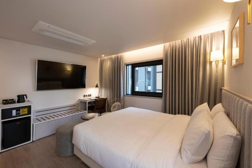 Hound Hotel Yeonsan Пусан Экстерьер фото